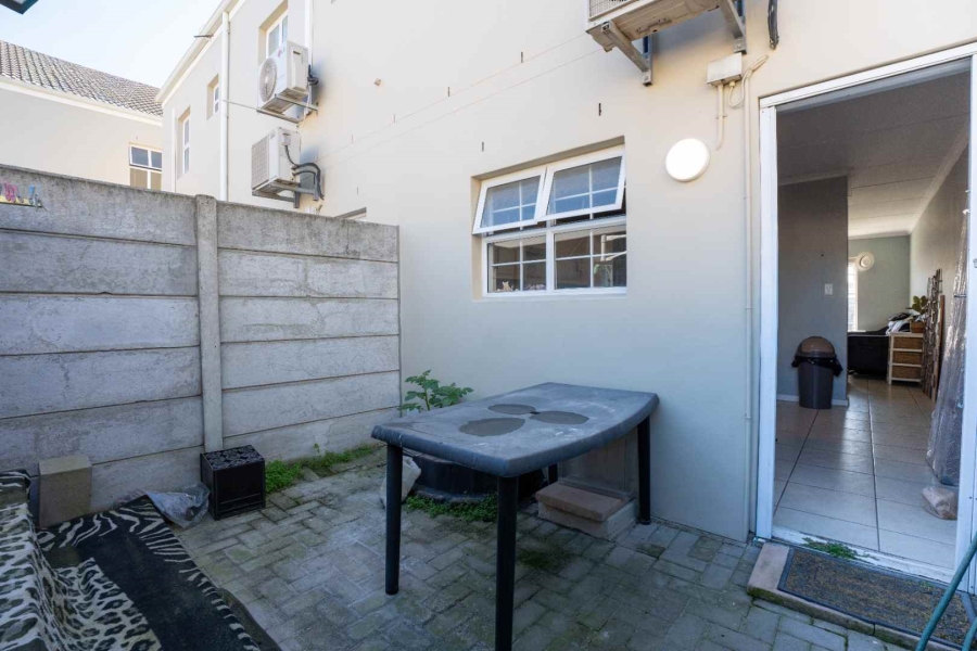 2 Bedroom Property for Sale in Paarl Western Cape